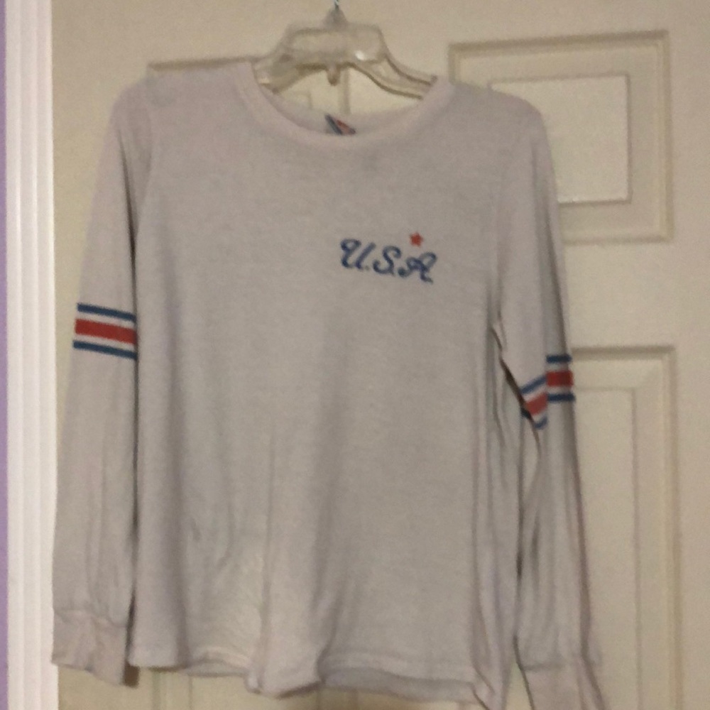 white long sleeve shirt